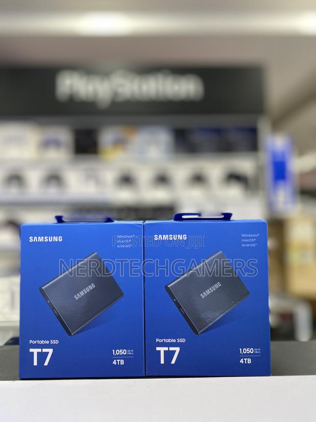 Samsung 4tb T7 Portable SSD (Titan Gray) · Photo 1