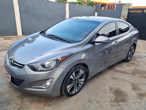 Hyundai Elantra Limited PZEV 4dr Sedan (1.8L 4cyl 6A) 2015 Gray · Photo 7