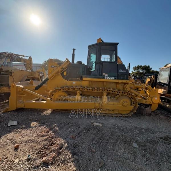 Good Condition 2024 Used Sd32s Crawler Bulldozer 175kw · Photo 2