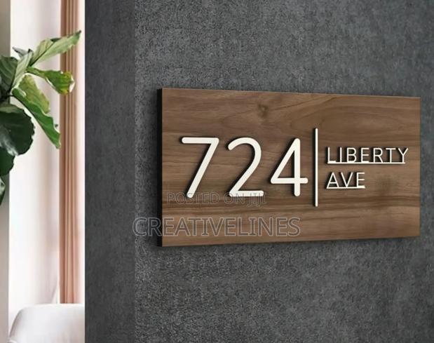 Wooden Signages · Photo 1