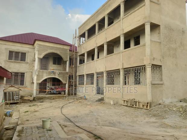 10bdrm House in Kodie Danase, Kumasi Metropolitan for sale · Photo 1