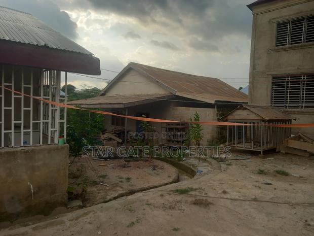 10bdrm House in Kodie Danase, Kumasi Metropolitan for sale · Photo 5