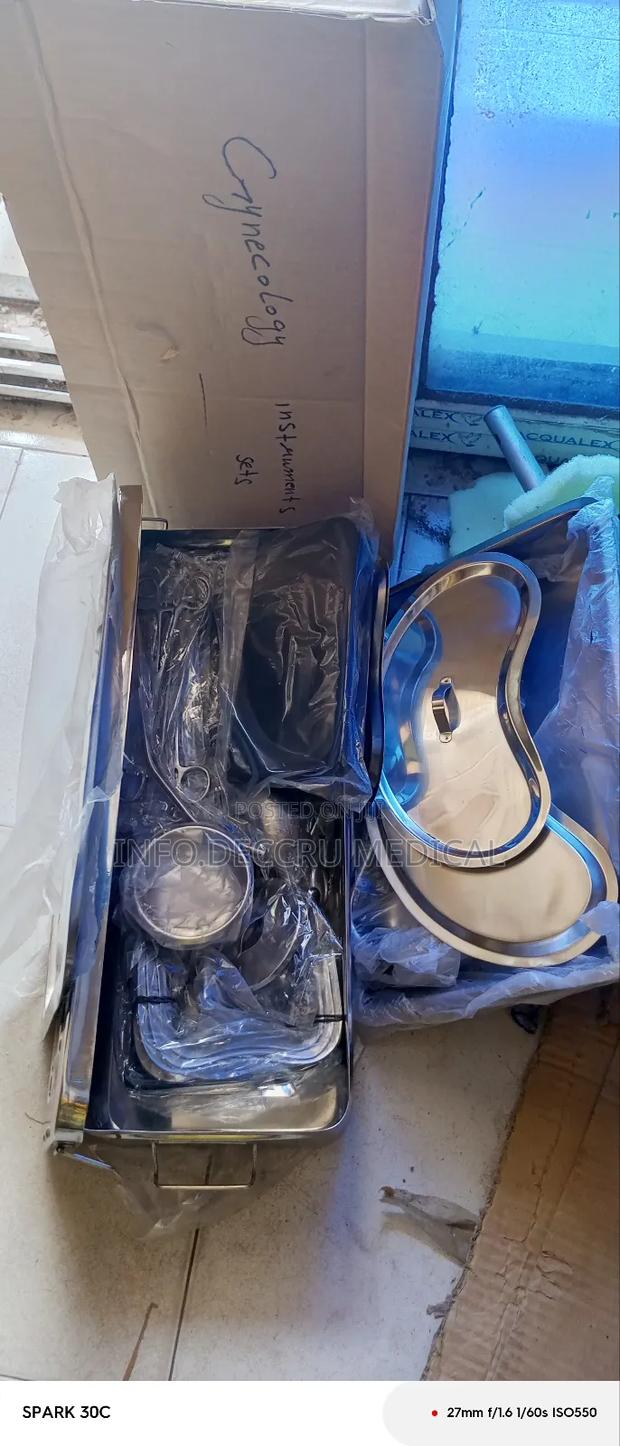 Gynaecology Instrument Set (Standard Packing) · Photo 1