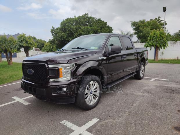 Ford F-150 Lariat 4x4 SuperCrew Cab Styleside 5.5 ft. box 145 in. WB · Photo 1
