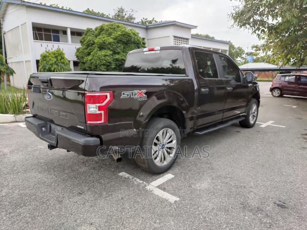Ford F-150 Lariat 4x4 SuperCrew Cab Styleside 5.5 ft. box 145 in. WB · Photo 5