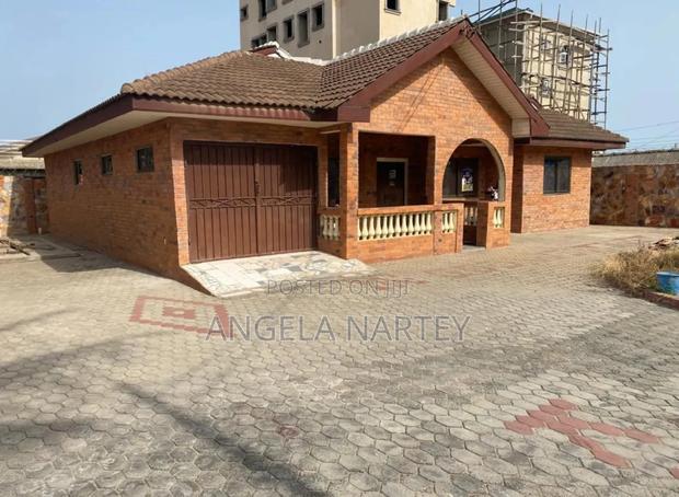 3bdrm House in Klagon, Tema Metropolitan for sale · Photo 1