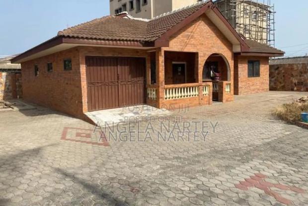 3bdrm House in Klagon, Tema Metropolitan for sale · Photo 2
