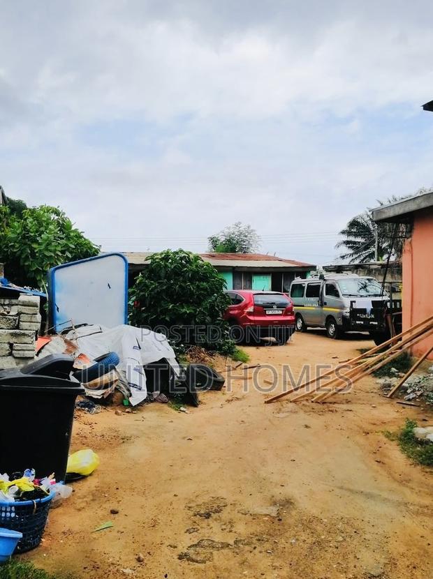 Lapaz Roadside Plot of Land for Sale · Photo 2