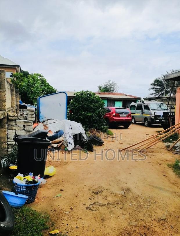Lapaz Roadside Plot of Land for Sale · Photo 1