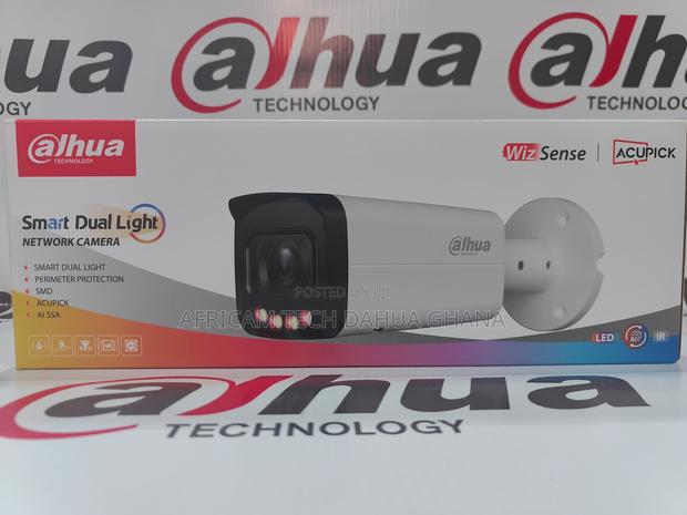 Dahua 8mp Smart Dual Light Varifocal Two-Way Talk Camera · Photo 1