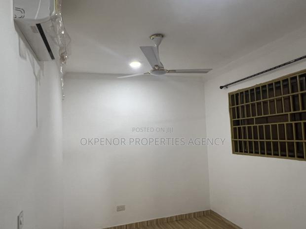 2bdrm Apartment in Coast Estate, Baatsona Total for rent · Photo 3