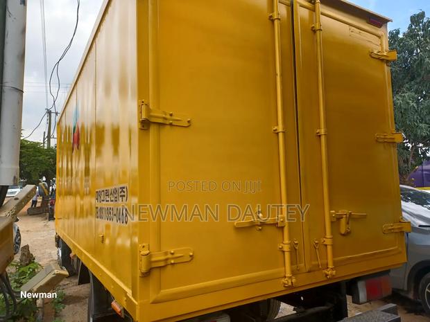 Hyundai Mighty Box · Photo 6