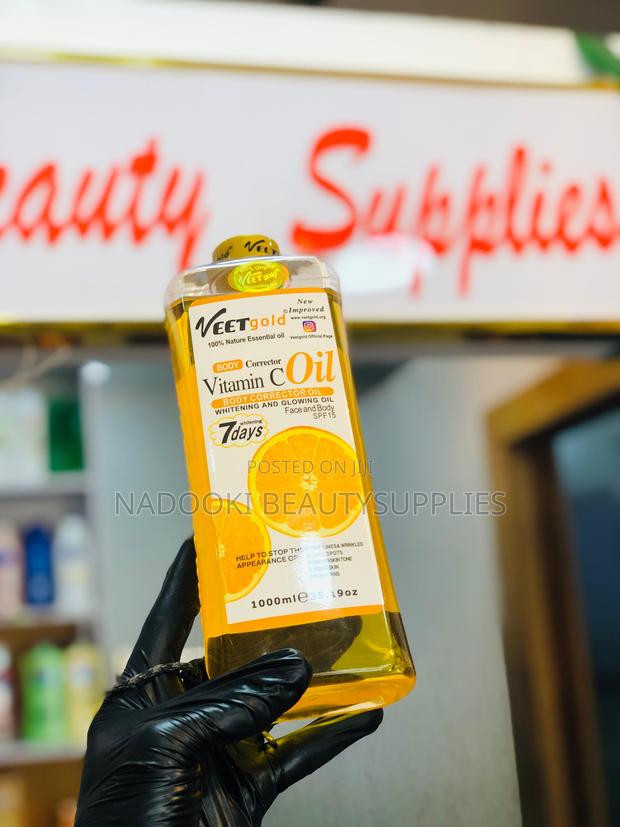 Veet Gold Vitamin C Face and Body Corrector · Photo 1