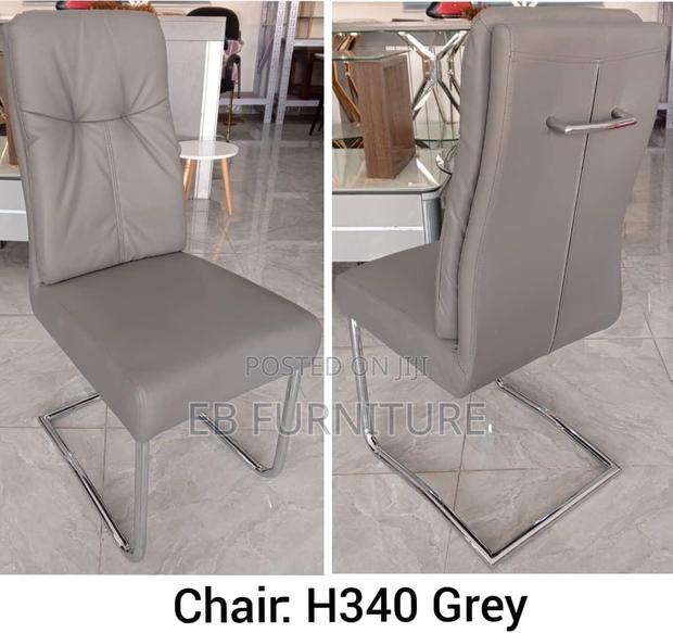 Visitors / Pastors Chair · Photo 1
