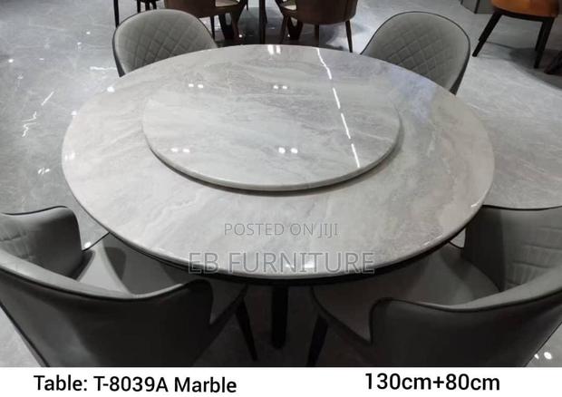 Mable Dining With Four Chairs · Photo 1