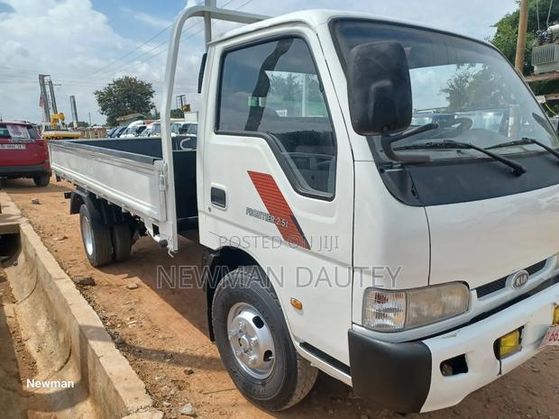 Kia Frontier 2.5 · Photo 1