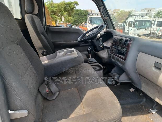 Kia Frontier 2.5 · Photo 2