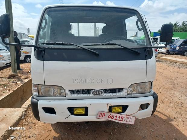 Kia Frontier 2.5 · Photo 3