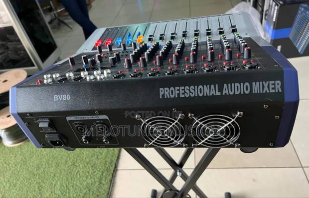 Yamaha Bv80 8-Channel Powered Audio Mixer · Photo 2