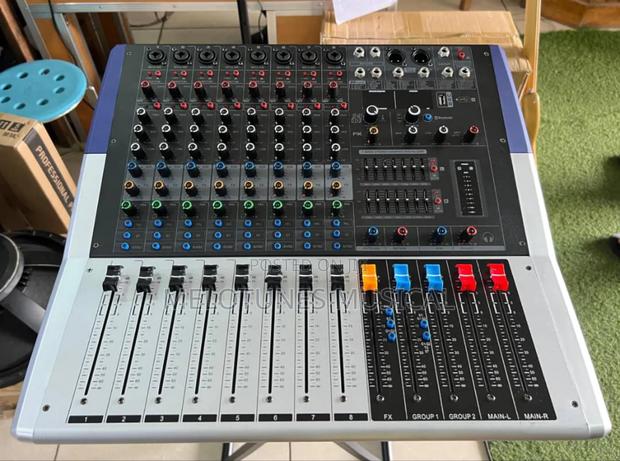 Yamaha Bv80 8-Channel Powered Audio Mixer · Photo 1