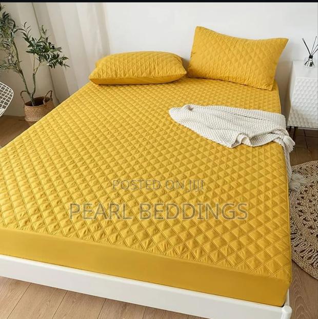 Premium Mattress Protector Available in Colors · Photo 2