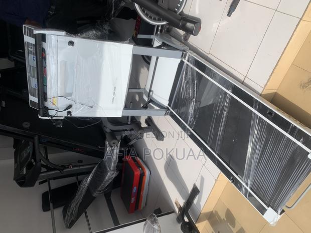 Compact Horizon Treadmill 125kg · Photo 5