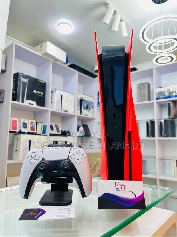 Limited Red Ps5 Standard 4 Beautiful Games · Photo 3