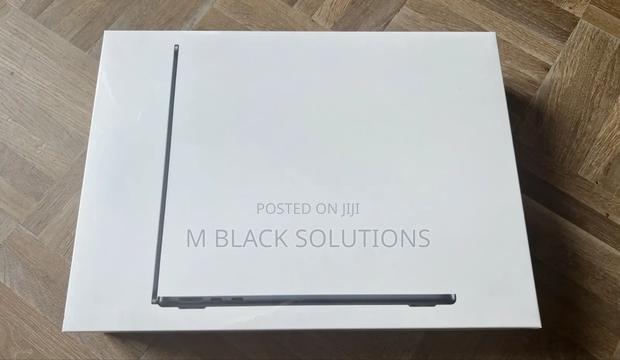 New Laptop Apple MacBook Air 1GB Apple M2 SSD 256GB · Photo 3