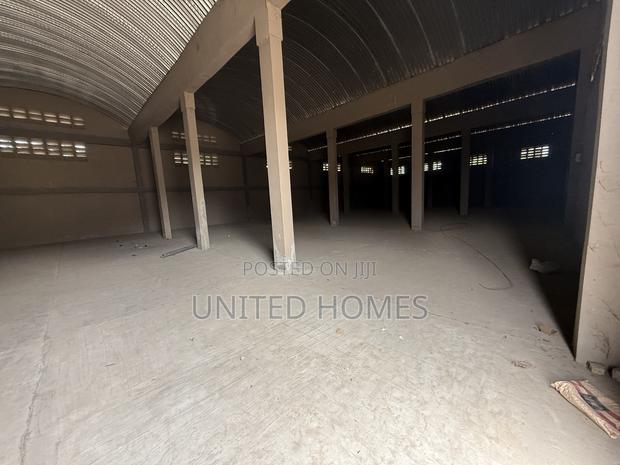 Weija 800 Square Meter Warehouse for Rent · Photo 7
