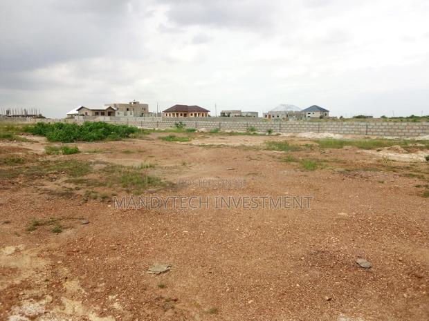 A Well-Demarcated 10 Plots - Katamanso Hills · Photo 2