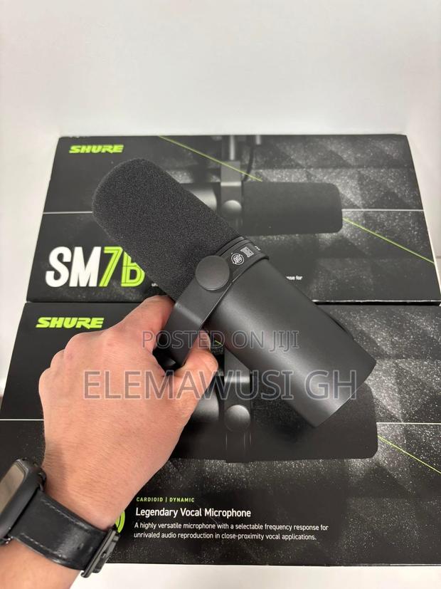 Shure Sm7b Vocal Dynamic Microphone · Photo 1