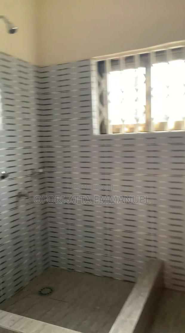 2bdrm Apartment in Amasaman 3Junction, Pokuase for rent · Photo 7