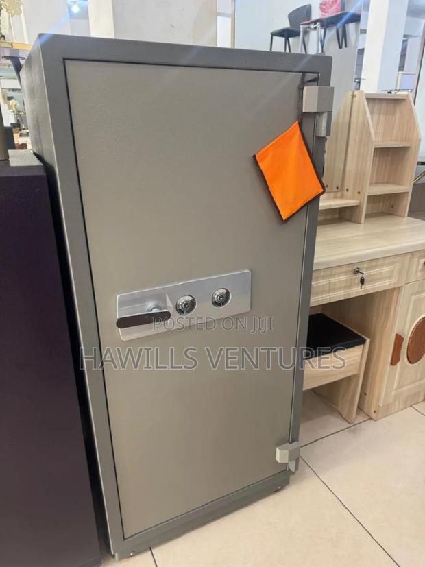 Fireproof Money Safe · Photo 1