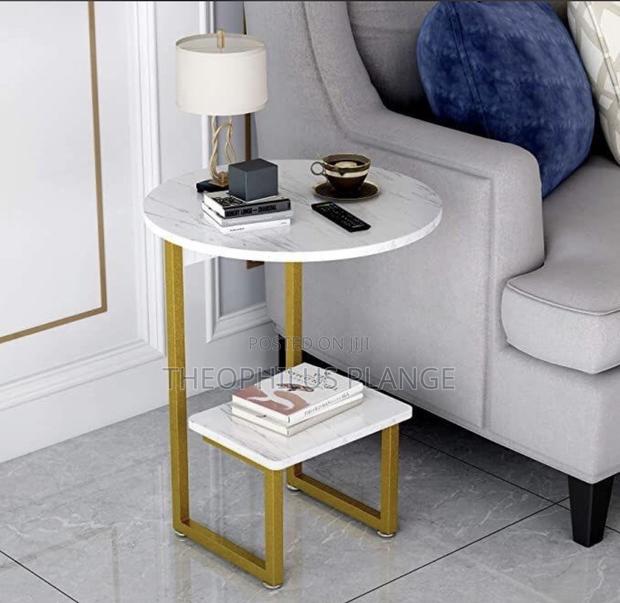 2 Layer Side Table / Coffee Table · Photo 1