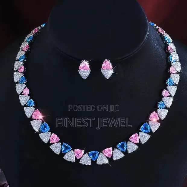 Cubic Zirconia Jewelry Set · Photo 1