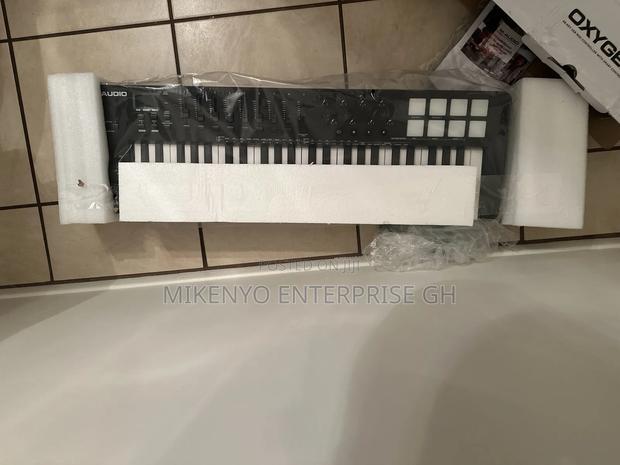 M-audio Oxygen 49 Mkv 49-key Keyboard Midi Controller · Photo 3