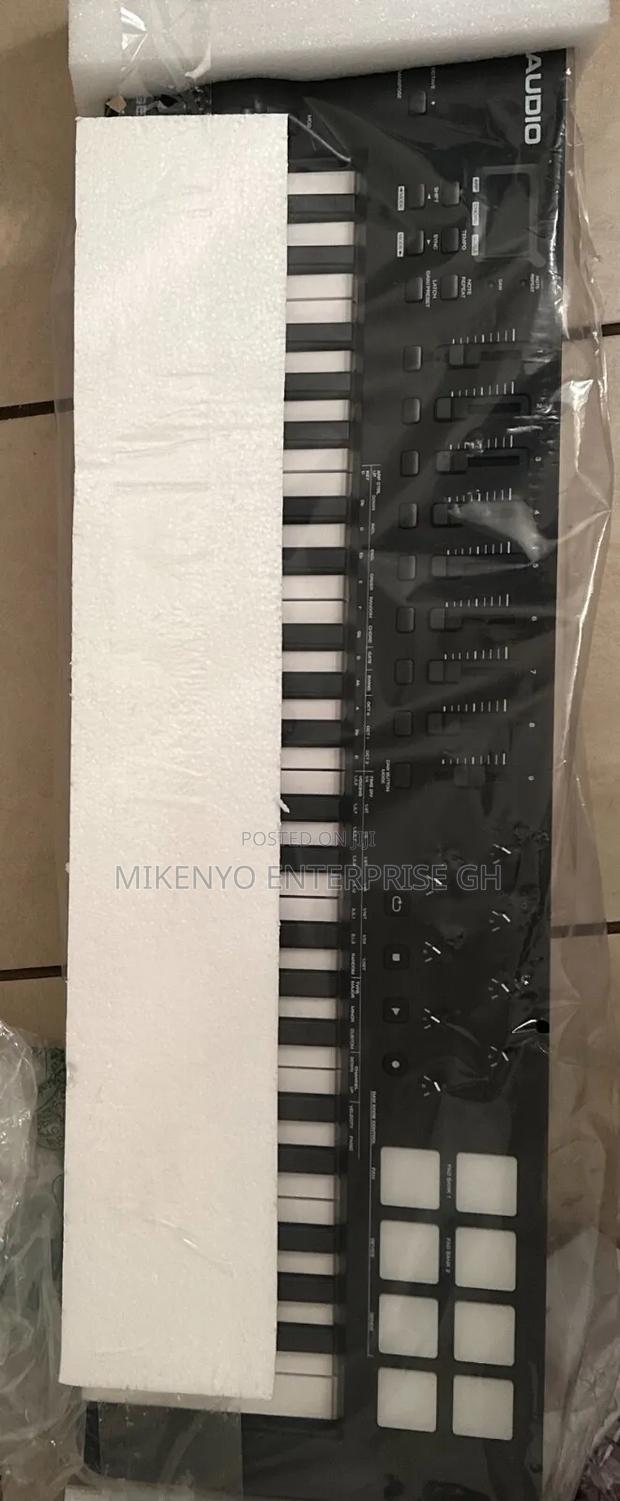 M-audio Oxygen 49 Mkv 49-key Keyboard Midi Controller · Photo 4