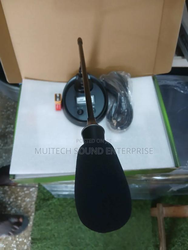 Conference Microphone · Photo 8