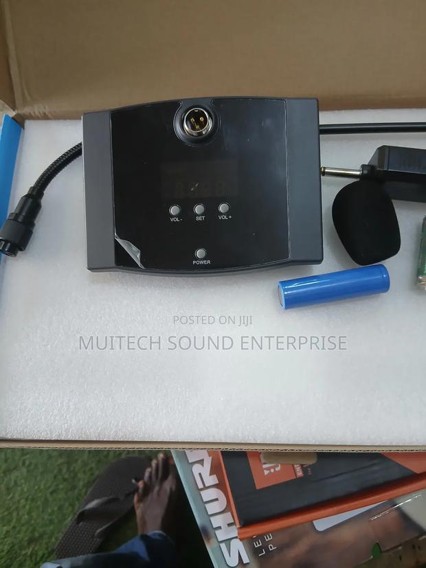 Wireless Conference Microphone · Photo 4