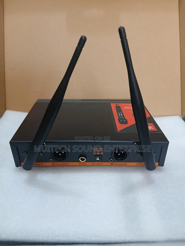 Wireless Microphone (Urx 9900) · Photo 5