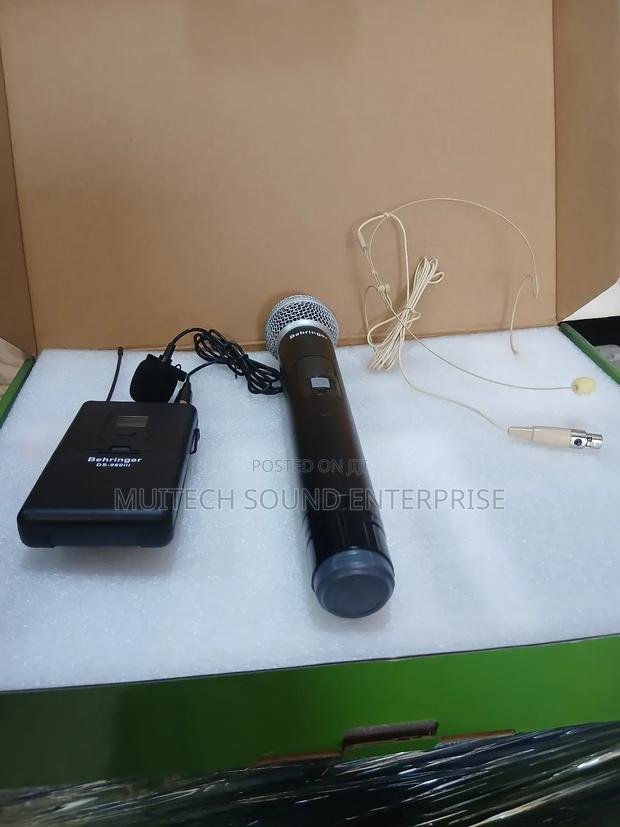 Beringer 3 in 1 Wireless Microphone · Photo 3
