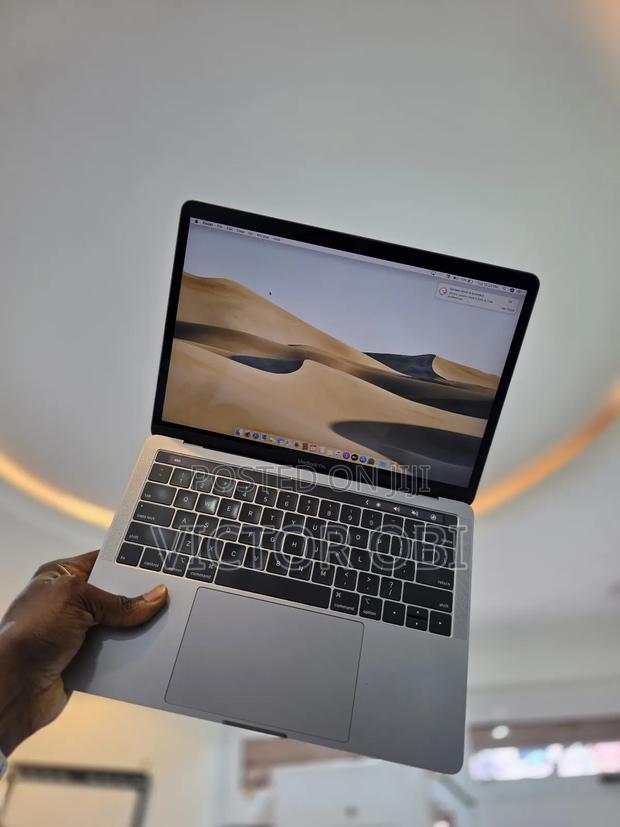 Laptop Apple MacBook Pro 2019 8GB Intel Core I5 SSD 256GB · Photo 7