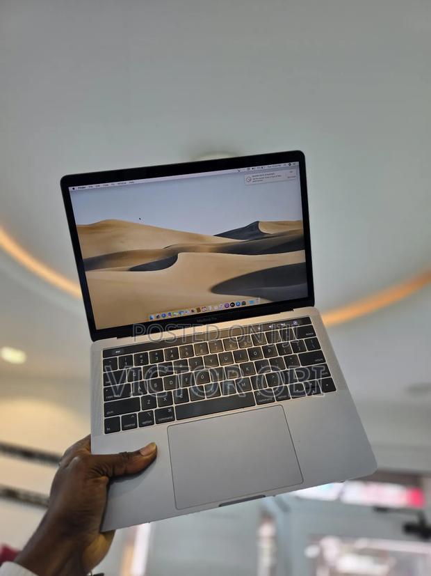 Laptop Apple MacBook Pro 2019 8GB Intel Core I5 SSD 256GB · Photo 1