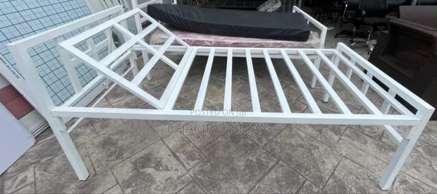 Hospital Bed · Photo 2