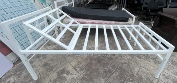 Hospital Bed · Photo 3