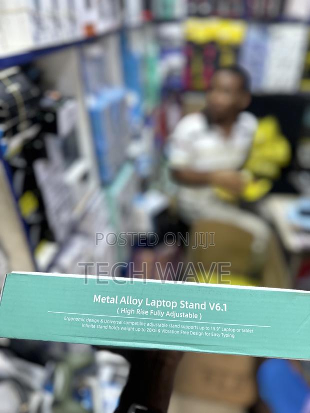 Metallic Laptop Stand With Cooling Fun · Photo 3