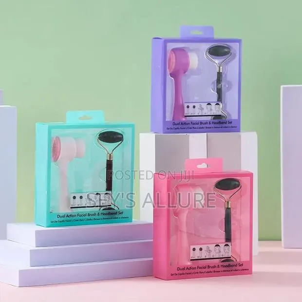2 in 1 Face Brush Jade Roller Set · Photo 1
