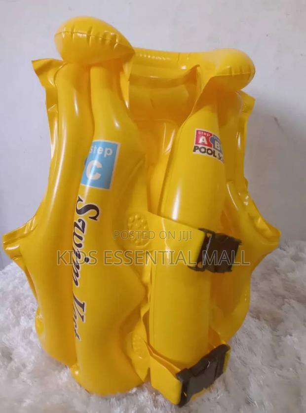 Swimming Vest or Life Jacket for Children · Photo 2
