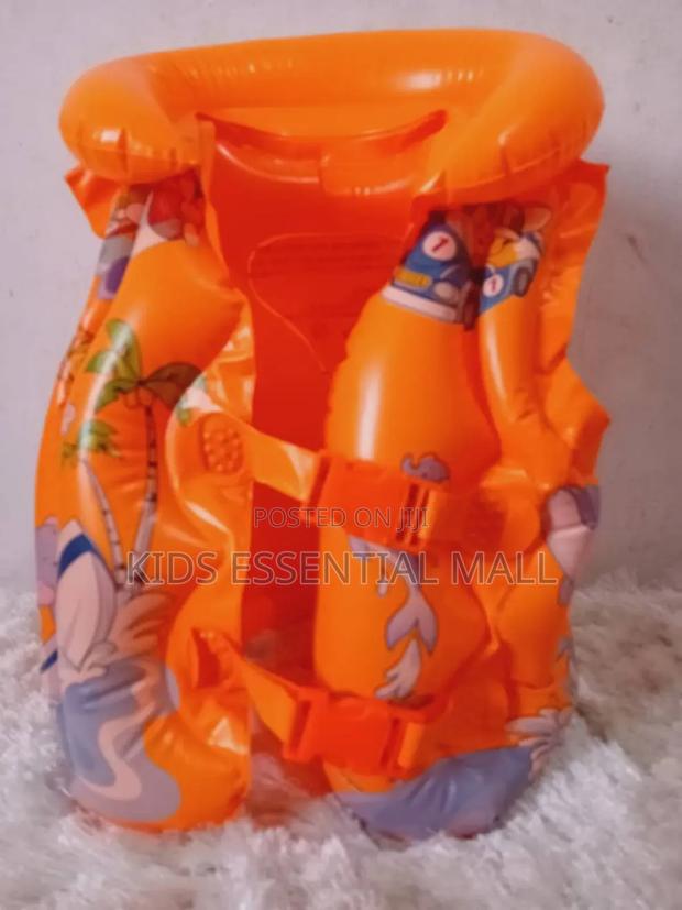 Swimming Vest or Life Jacket for Children · Photo 3