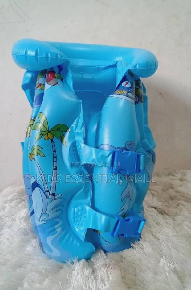 Swimming Vest or Life Jacket for Children · Photo 4